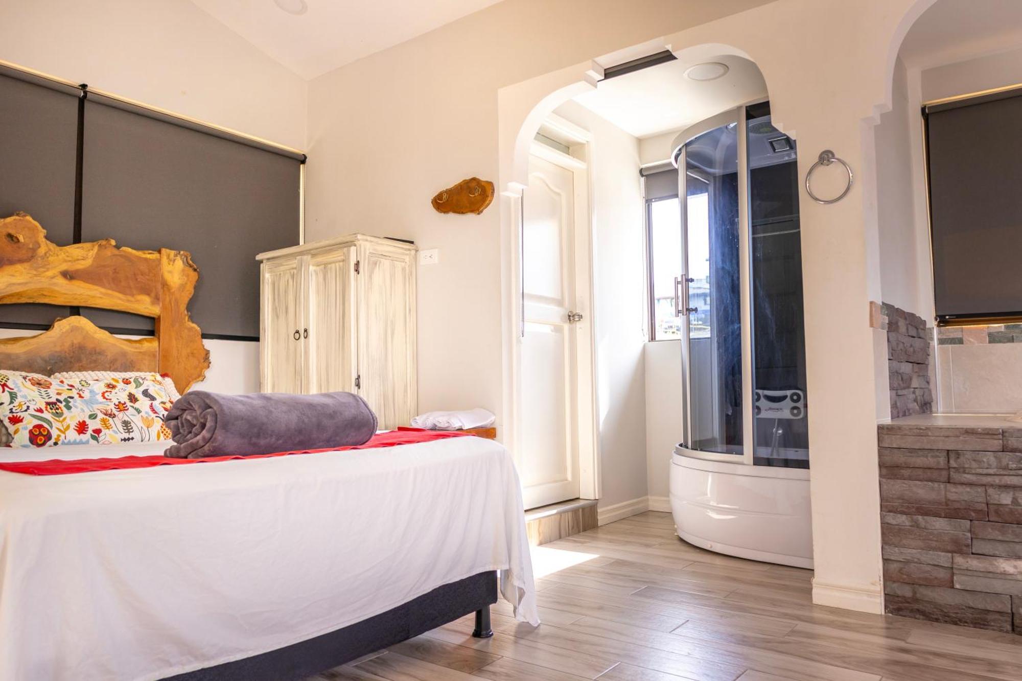 פילנדיה Casa Hotel Alicia מראה חיצוני תמונה